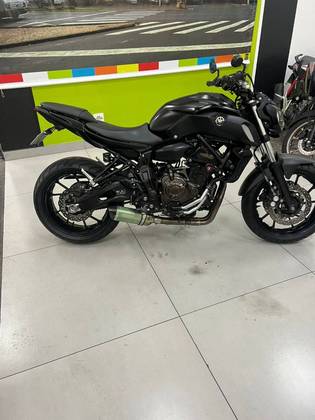 YAMAHA MT-07 ABS YAMAHA MT-07 ABS